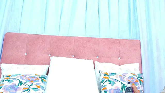 AlliciaKim online show from November 16, 7:18 pm