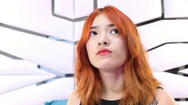 Snapshot of AlliciaKim chatting on January 9, 7:32 pm AlliciaKim online show from January 9, 7:32 pm