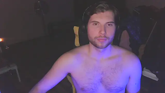 Snapshot of Ironman220 chatting on February 25, 6:55 pm Ironman220 online show from February 25, 6:55 pm