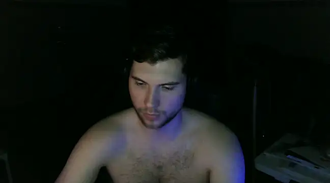 Snapshot of Ironman220 chatting on December 28, 10:34 pm Ironman220 online show from December 28, 10:34 pm