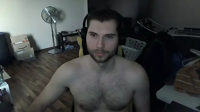 Snapshot of Ironman220 chatting on March 17, 6:16 am Ironman220 online show from March 17, 6:16 am