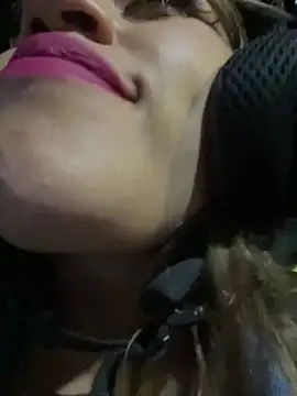 perlita05 online show from January 7, 12:59 am