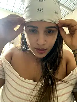 perlita05 online show from November 12, 3:49 pm