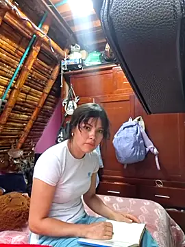 Snapshot of amazonafit_ chatting on March 13, 5:51 pm amazonafit online show from March 13, 5:51 pm