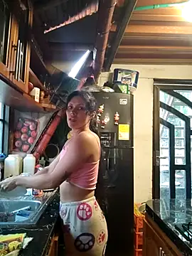 Snapshot of amazonafit_ chatting on November 28, 9:04 pm amazonafit online show from November 28, 9:04 pm