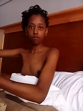 02Boitybaby online show from November 14, 8:18 am