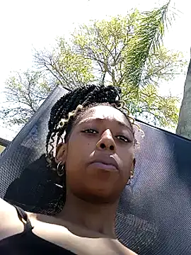 02Boitybaby online show from December 4, 9:01 am