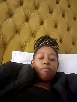 02Boitybaby online show from February 5, 1:54 pm