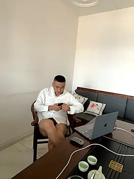 ShaoZian 1 online show from October 24, 3:49 am