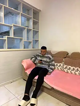 ShaoZian 1 online show from October 10, 9:54 am