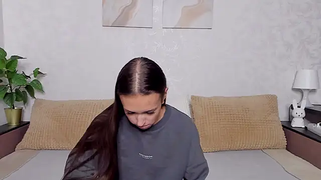 Snapshot of ChloeTeles_ chatting on March 3, 8:30 am ChloeTeles online show from March 3, 8:30 am