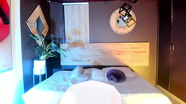 Annaa rosee online show from September 21, 3:44 am