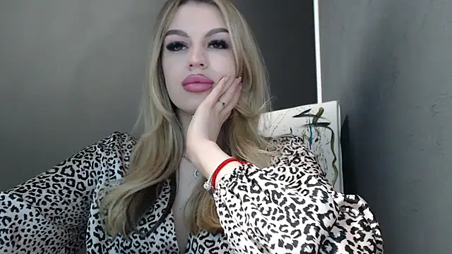 Snapshot of Your_Jessy chatting on April 19, 12:06 pm Your Jessy online show from April 19, 12:06 pm