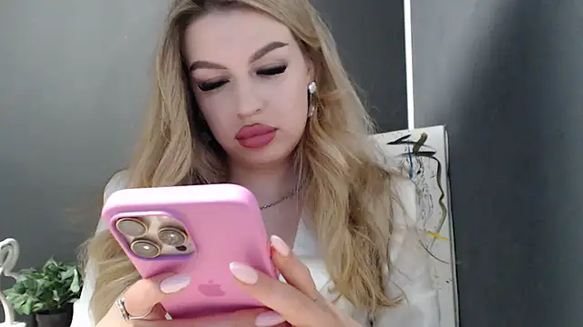 Snapshot of Your_Jessy chatting on May 21, 12:13 pm Your Jessy online show from May 21, 12:13 pm