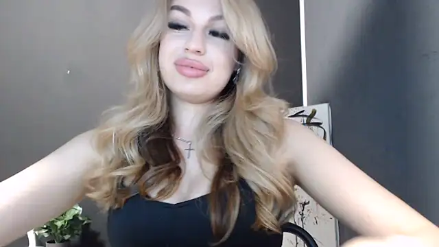 Snapshot of Your_Jessy chatting on June 7, 12:10 pm Your Jessy online show from June 7, 12:10 pm