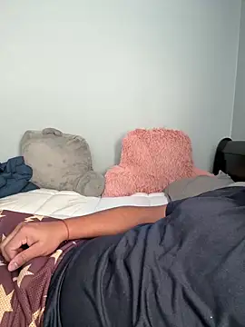 elamante03 online show from December 5, 3:33 pm