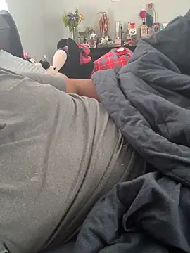 elamante03 online show from March 5, 4:47 pm