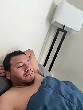 elamante03 online show from March 10, 1:10 pm