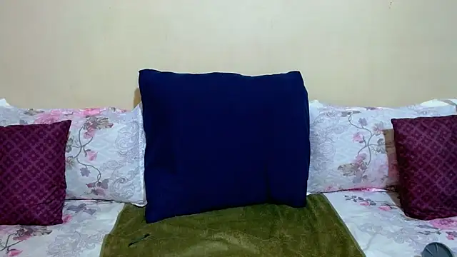 DiamondLuv29 online show from November 19, 2:55 am