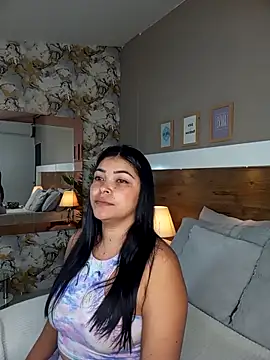 EmaBakker online show from November 5, 12:08 pm