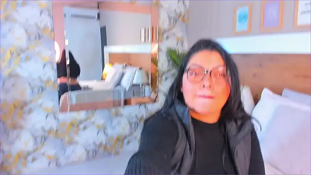 EmaBakker online show from January 15, 11:24 am