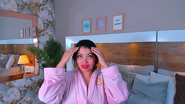 EmaBakker online show from March 17, 8:28 am