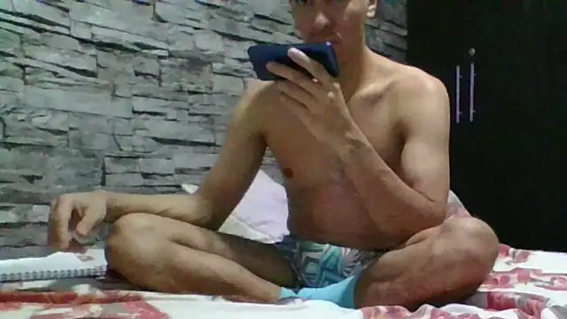 Sexylatin64 online show from May 2, 12:49 am