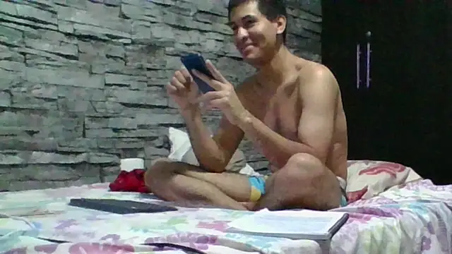 Sexylatin64 online show from April 8, 12:56 am