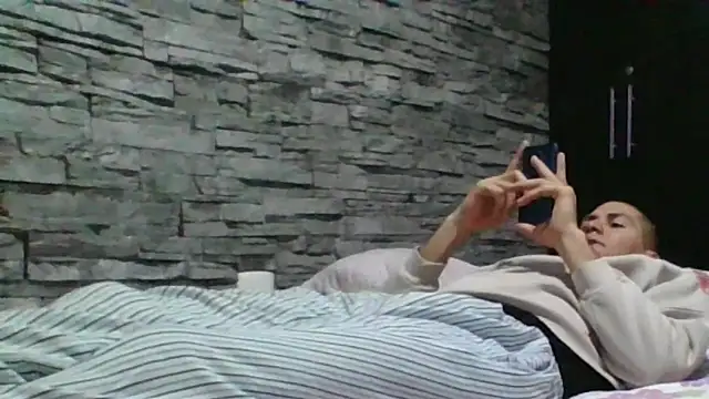 Snapshot of Sexylatin64 chatting on June 10, 3:19 am Sexylatin64 online show from June 10, 3:19 am