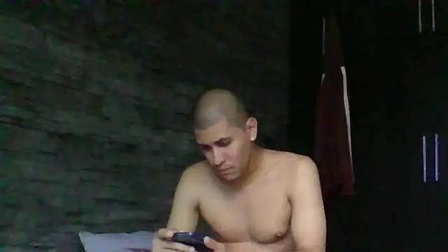 Sexylatin64 online show from November 27, 9:15 pm