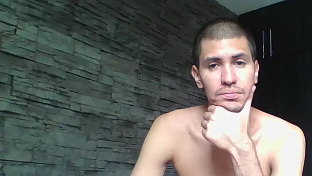 Snapshot of Sexylatin64 chatting on July 13, 3:22 pm Sexylatin64 online show from July 13, 3:22 pm