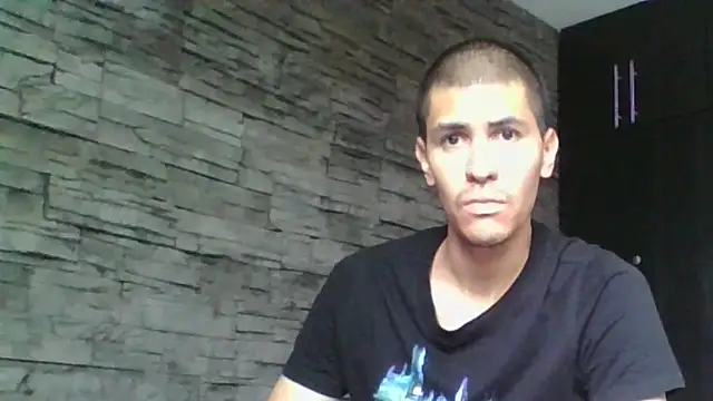 Snapshot of Sexylatin64 chatting on June 14, 2:29 pm Sexylatin64 online show from June 14, 2:29 pm