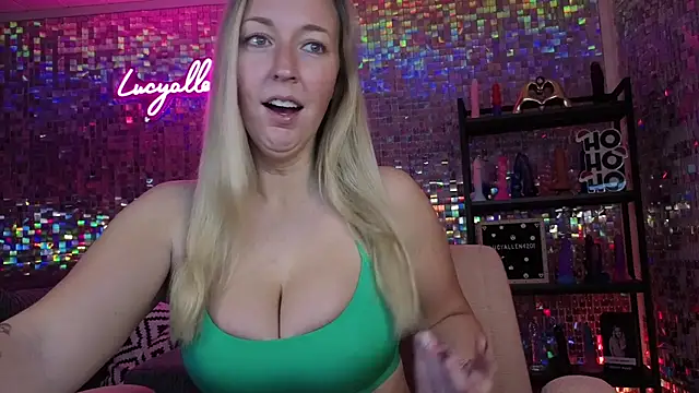 lucyallen4201 online show from November 26, 12:05 pm