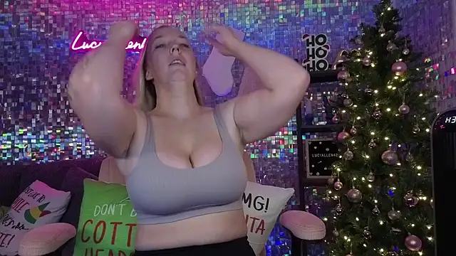 lucyallen4201 online show from December 21, 7:04 pm