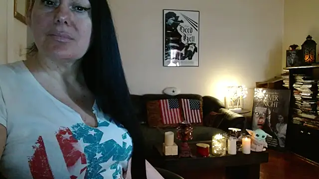 mandaloriangirls online show from February 24, 8:10 pm