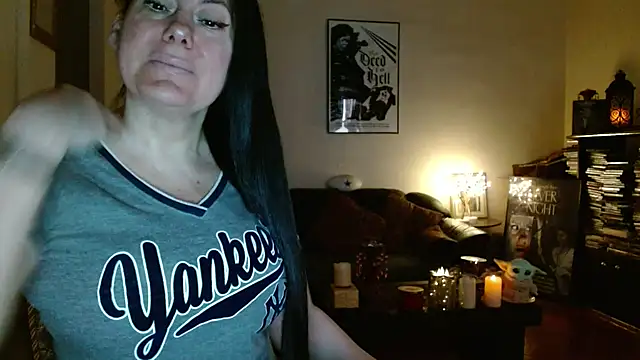 mandaloriangirls online show from February 15, 8:30 pm