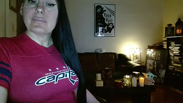 mandaloriangirls online show from February 6, 8:38 pm