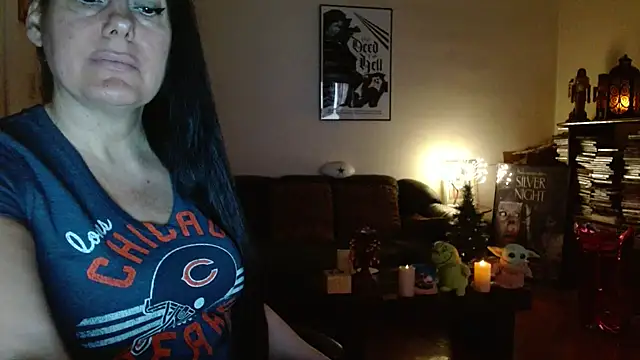 mandaloriangirls online show from December 19, 7:16 pm