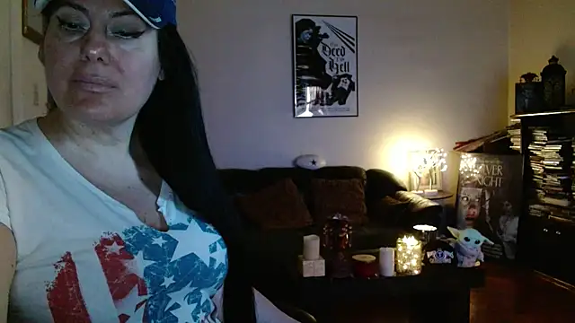 mandaloriangirls online show from April 14, 9:31 pm