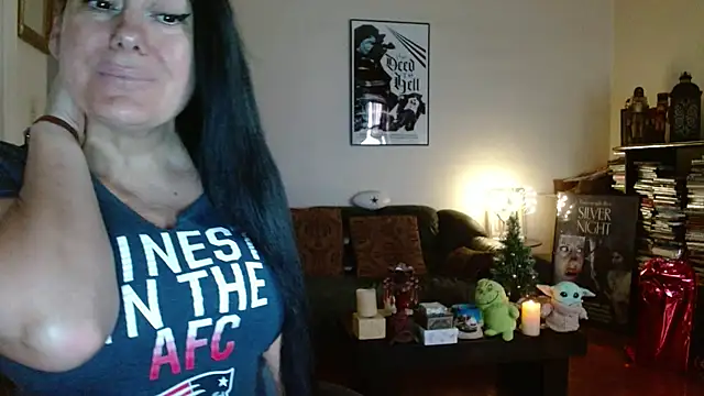 mandaloriangirls online show from December 15, 6:36 pm