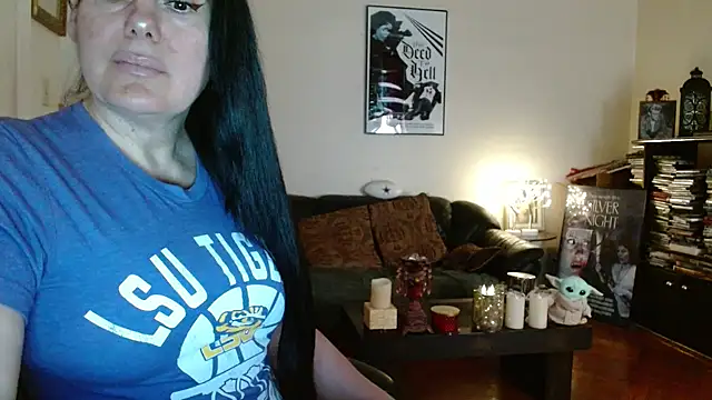 mandaloriangirls online show from March 18, 4:41 pm