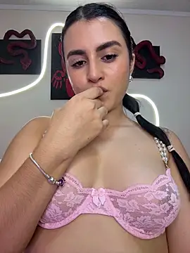 anniemorgan01 online show from October 10, 4:13 am