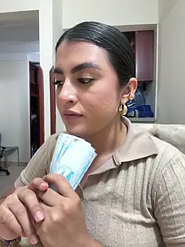 anniemorgan01 online show from November 12, 2:15 am