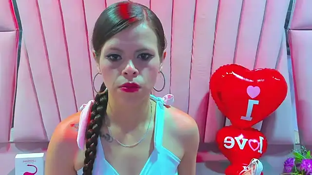 Snapshot of Mariana_Benett chatting on October 4, 8:54 pm Mariana Benett online show from October 4, 8:54 pm