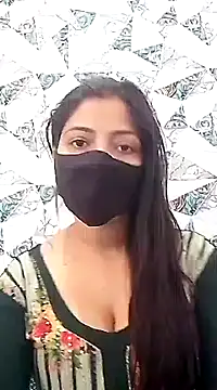 Snapshot of Mahi_Baby25 chatting on February 23, 7:33 am Mahi Baby25 online show from February 23, 7:33 am