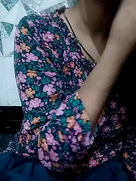 Snapshot of Mahi_Baby25 chatting on September 9, 2:59 pm Mahi Baby25 online show from September 9, 2:59 pm