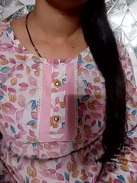 Snapshot of Mahi_Baby25 chatting on September 29, 7:59 am Mahi Baby25 online show from September 29, 7:59 am