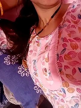 Snapshot of Mahi_Baby25 chatting on October 2, 7:12 am Mahi Baby25 online show from October 2, 7:12 am