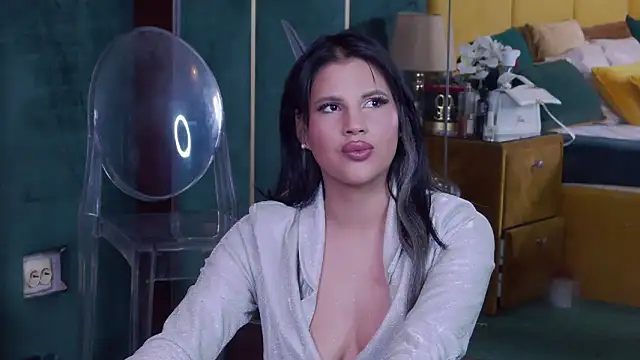 GiuliaHarvey online show from November 29, 10:10 pm