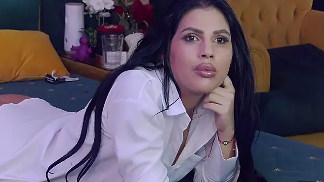 GiuliaHarvey online show from March 22, 3:41 am